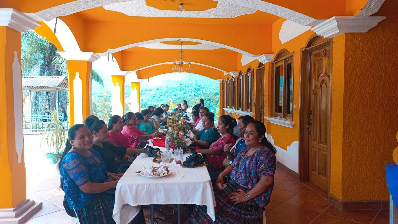 El Mirador De Tansu Hotel Lanquin Exterior photo