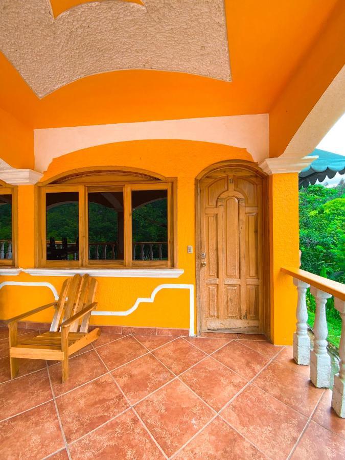El Mirador De Tansu Hotel Lanquin Exterior photo