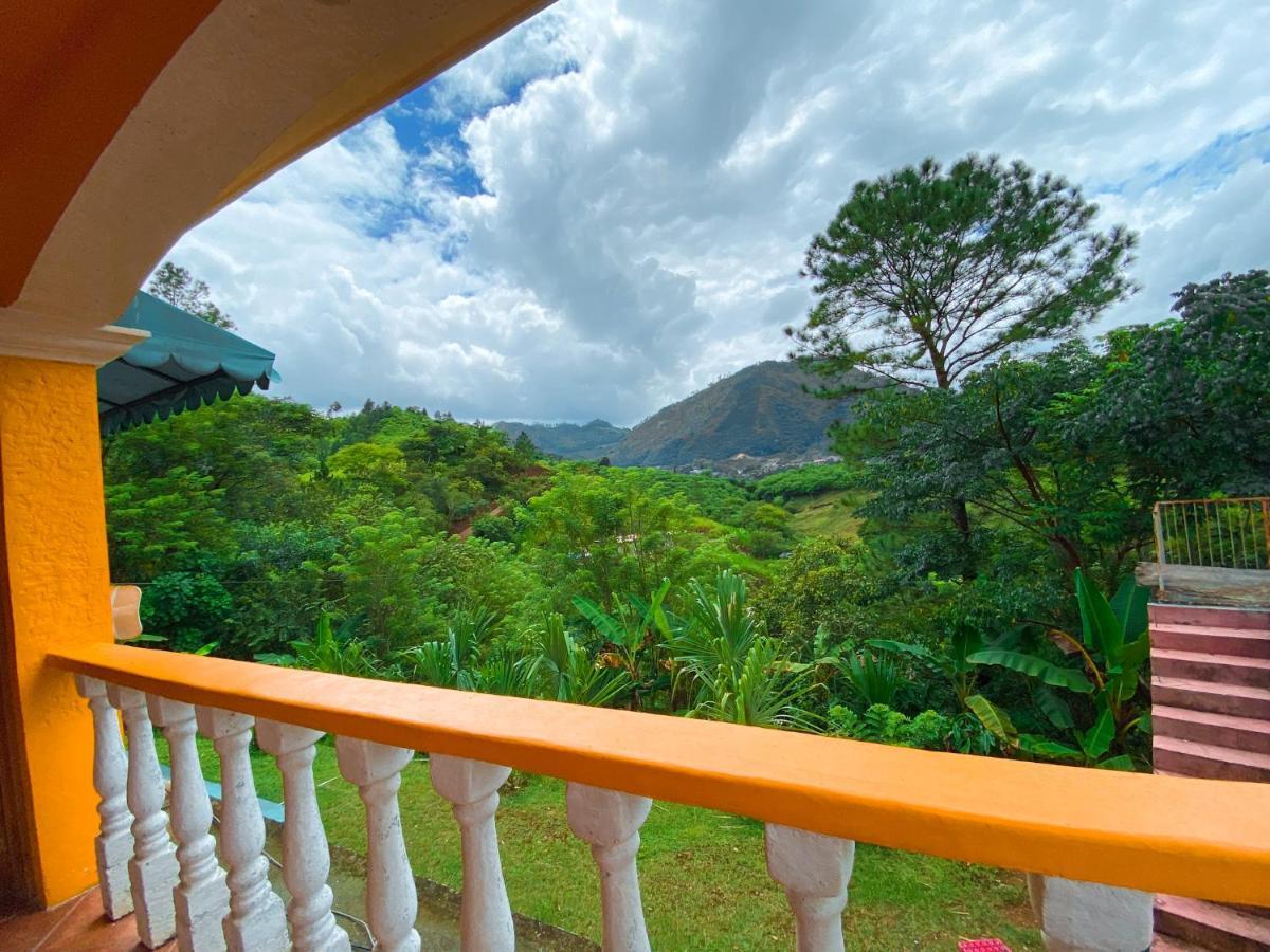 El Mirador De Tansu Hotel Lanquin Exterior photo